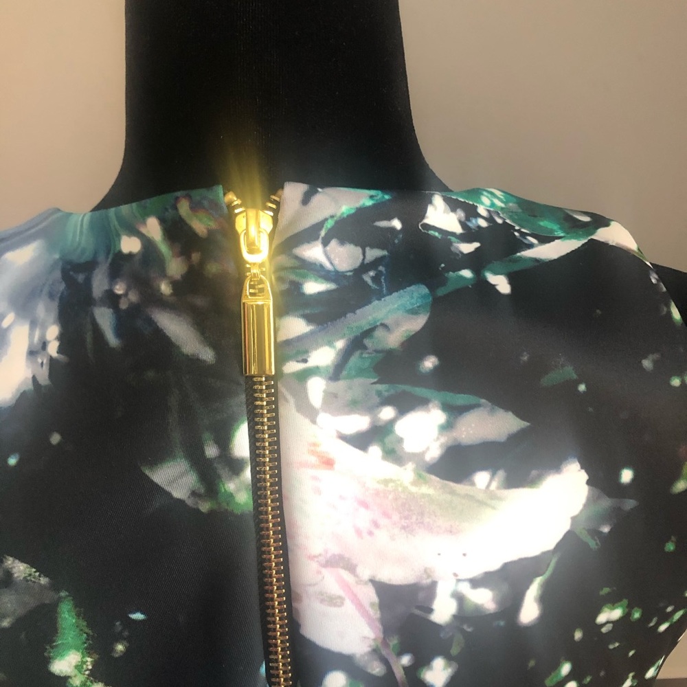 Jennifer Lopez sexy fitted dress size 8 - Picture 4 of 12